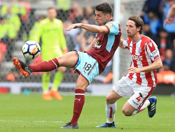 他与队友的 他与队友的