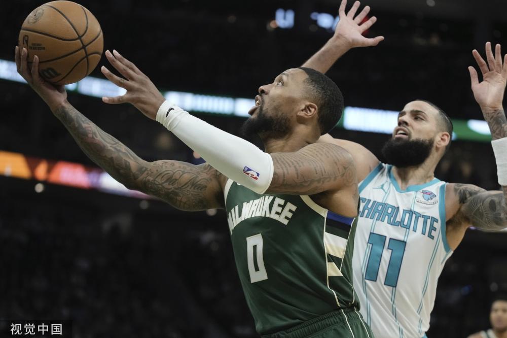 穆帅向球队 穆帅向球队